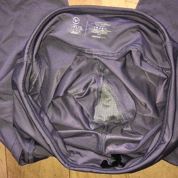 Virus Crop pants - Picture 3 of 3